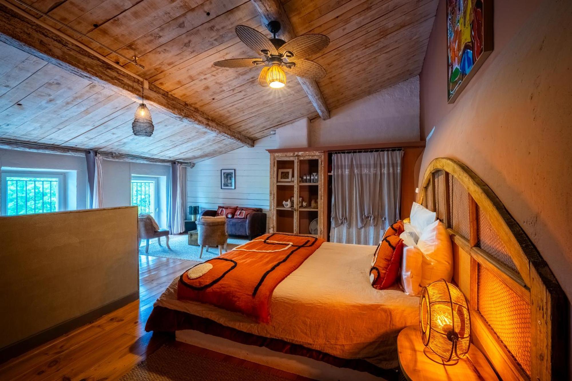 Prieure Saint-Louis Maison D'Hotes Флур Экстерьер фото